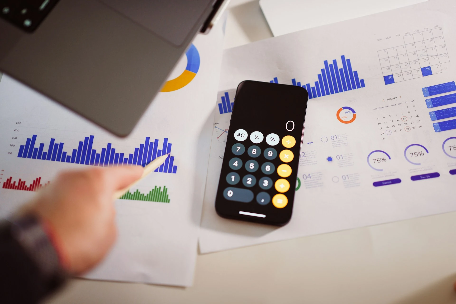 How to Estimate Software Development Cost and Timeline